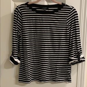 Striped black shirt 🖤🖤🖤